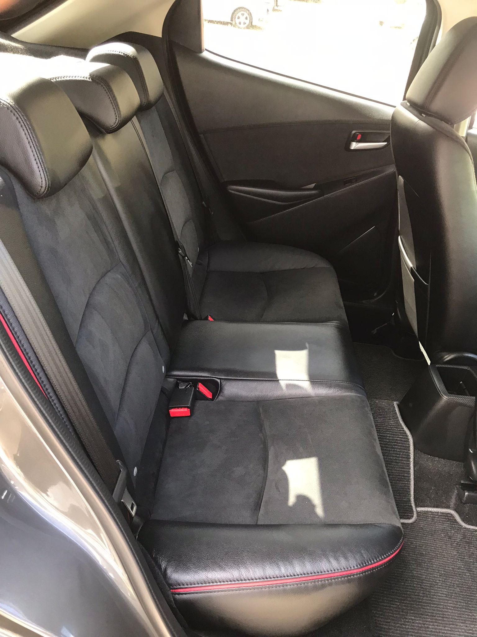 MAZDA MAZDA2 2024